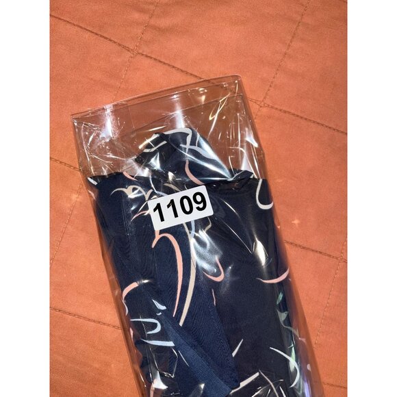 Juicy Couture Womens Beaded Neckline Navy Sleeveless Top With Abstract Print M - Picture 8 of 8